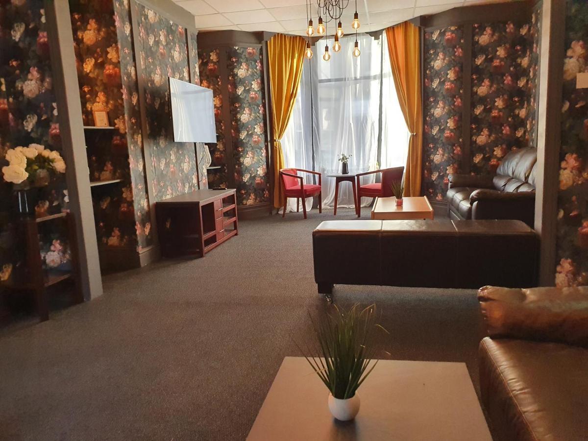 Balkan Hotel Blackpool Kültér fotó